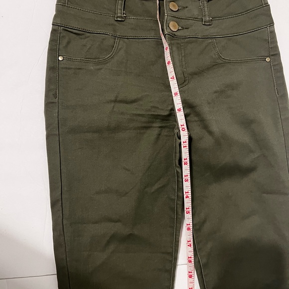 Refuge Jeans Women Size 2 Mid Rise Skinny Green Denim Three Front Buttons - Picture 4 of 11
